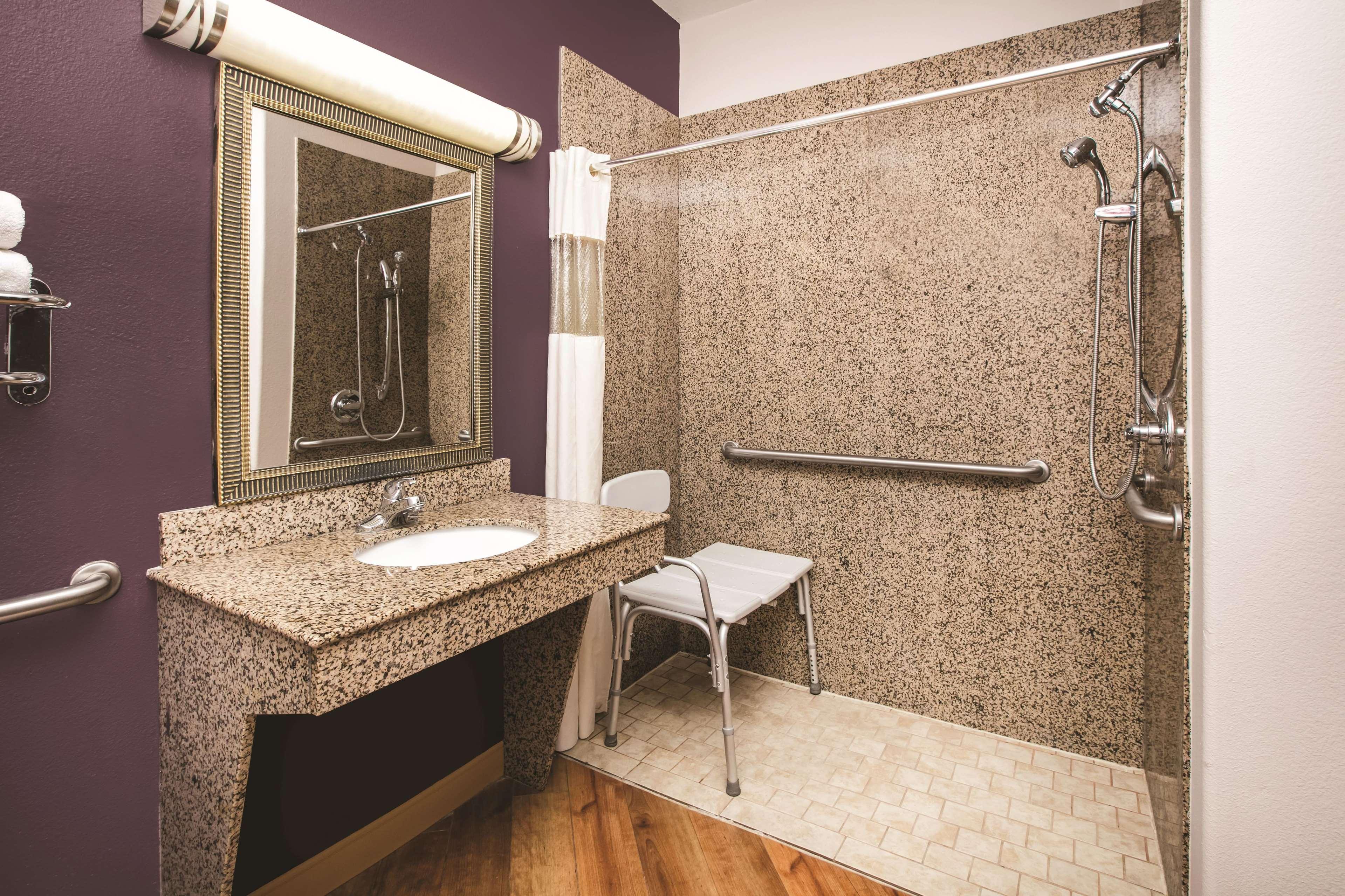 La Quinta By Wyndham Brownwood Exterior foto